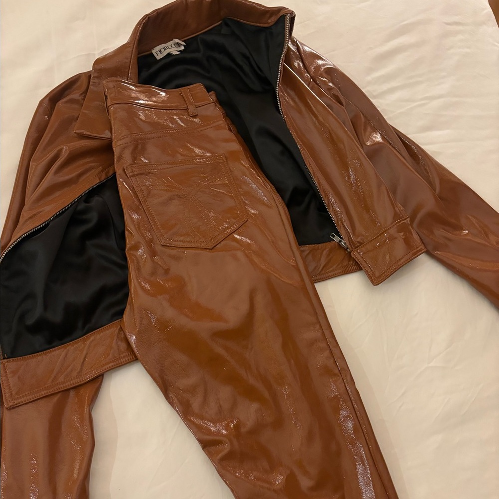 One of a kind Fiorucci set in brown smooth leather